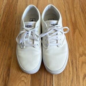 White leather men’s Vans, gently used